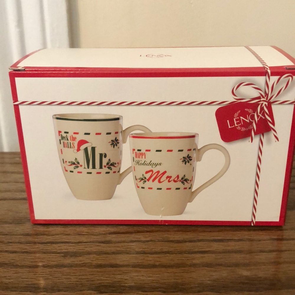 Lenox Mr. and Mrs. ‘Hosting the Holidays’ mugs.
